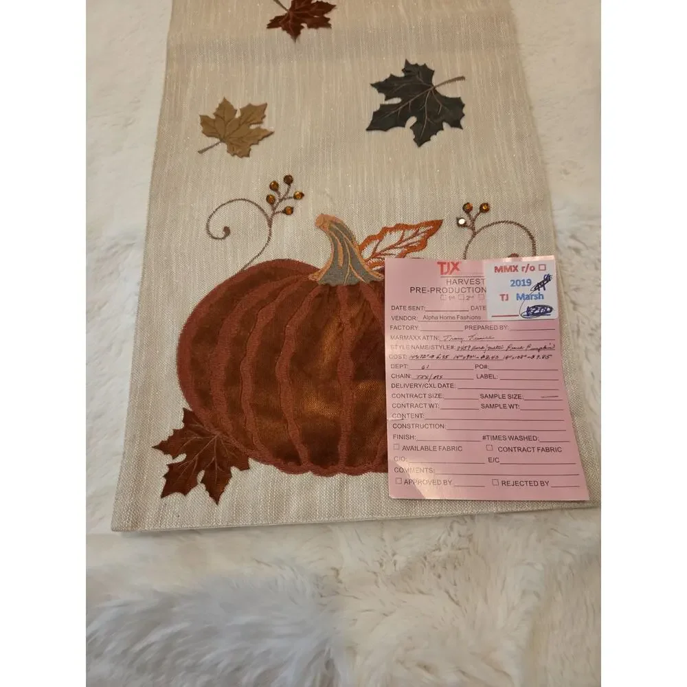 TJ Maxx Sample Pumpkin Table Runner 14x72 Applique Harvest Pre-Production Rare